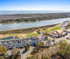 Intracoastal Waterway Property at Ocean isle Beach! This 4 bedroom, 4 bath town home